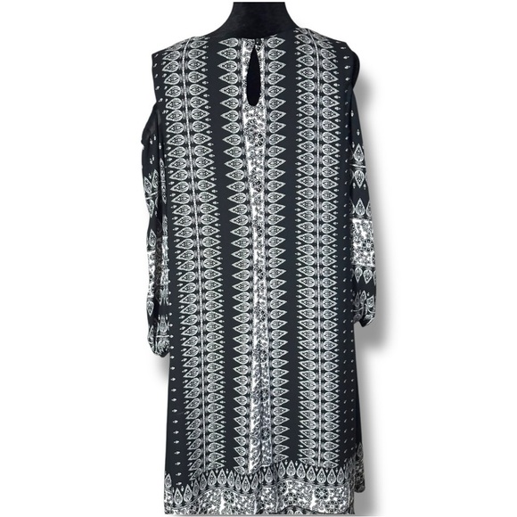 Luxology Black and White Vertical Geometric Pattern Shoulder Cutout Mini Dress - Picture 15 of 16